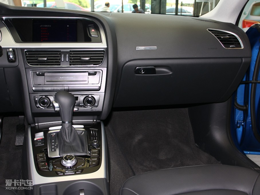 2010WA5 2.0TFSI Sportback g(sh)