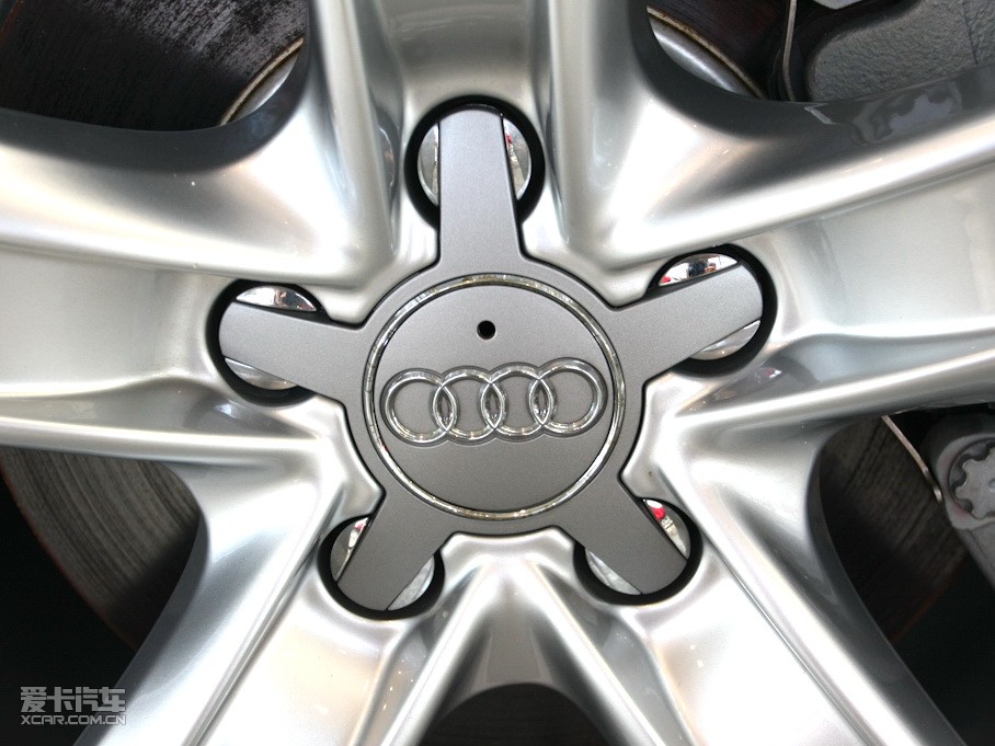 2010��W��A5 2.0TFSI Sportback ���g��