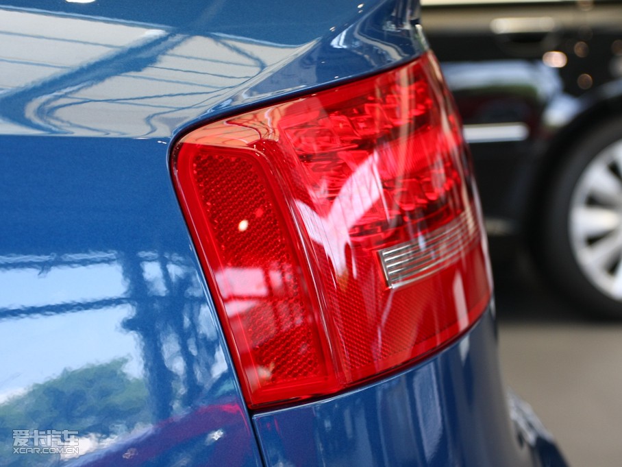 2010?yun)WA5 2.0TFSI Sportback g(sh)