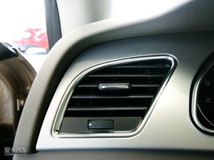 2010��2.0TFSI Cabriolet �п؅^