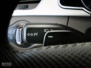 2010��2.0TFSI Cabriolet �п؅^