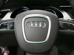 2010��2.0TFSI Cabriolet �п؅^