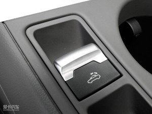 2010��2.0TFSI Cabriolet �п؅^