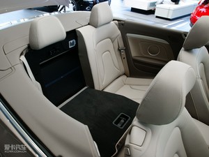 2010��2.0TFSI Cabriolet ���g����