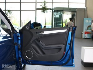 20102.0TFSI Sportback g(sh) g