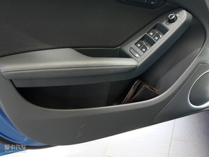 20102.0TFSI Sportback g ǰTg