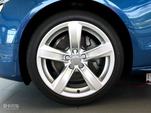2010款2.0TFSI Sportback 技术型 轮圈