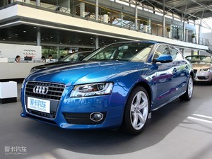 2010款2.0TFSI Sportback 技术型 左前45度