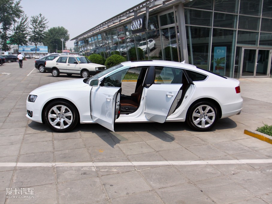 2010WA5 2.0TFSI Sportback A