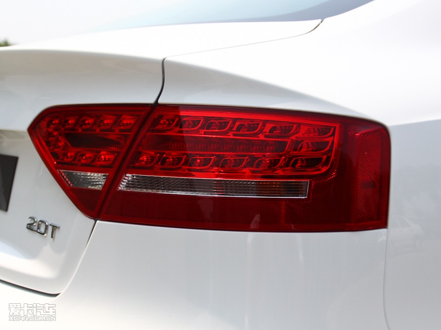 2010WA5 2.0TFSI Sportback A