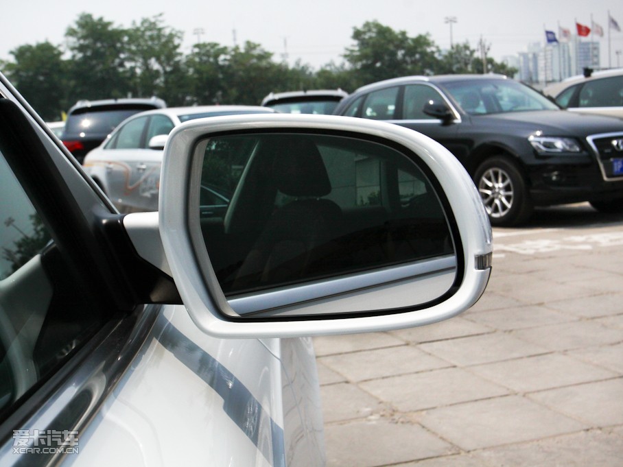 2010WA5 2.0TFSI Sportback A