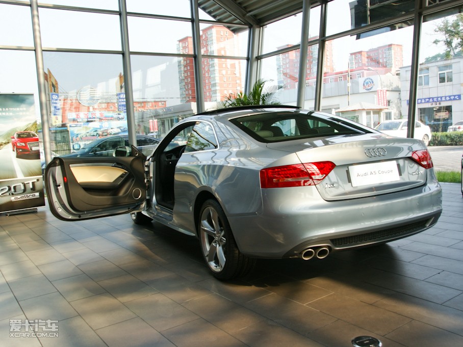 2010WA5 Coupe 2.0T Coupe Lа