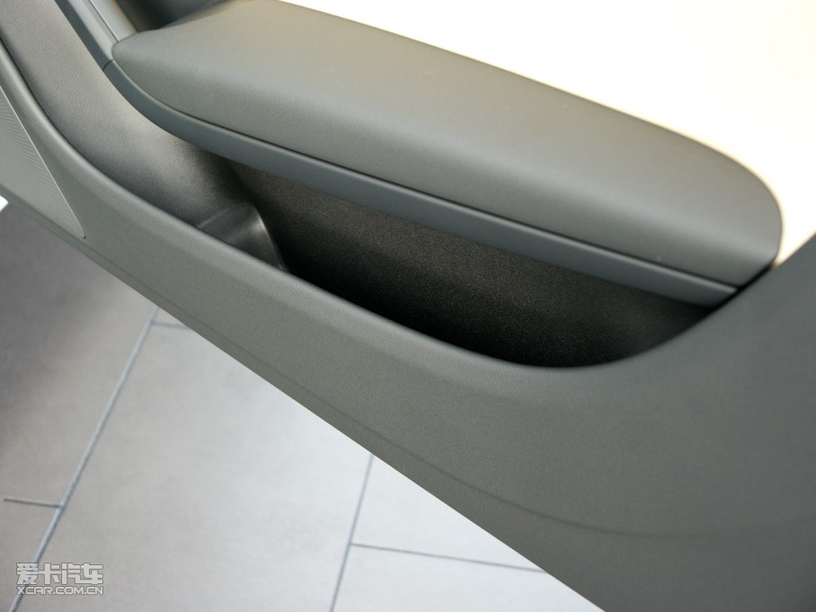 2010WA5 Coupe 2.0T Coupe Lа