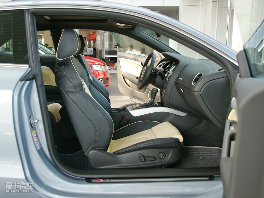 2010WA5 Coupe 2.0T Coupe Lа