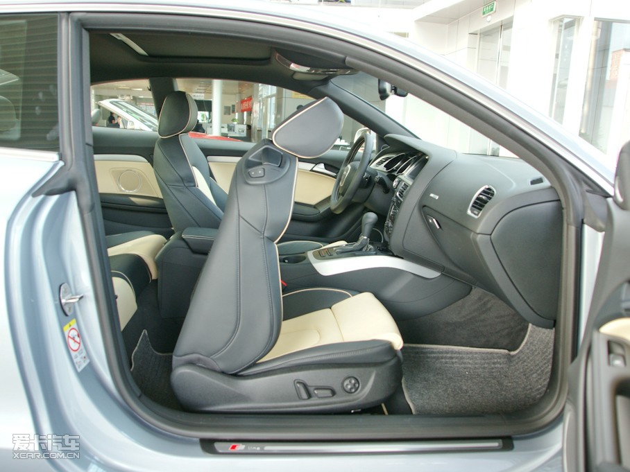 2010WA5 Coupe 2.0T Coupe Lа