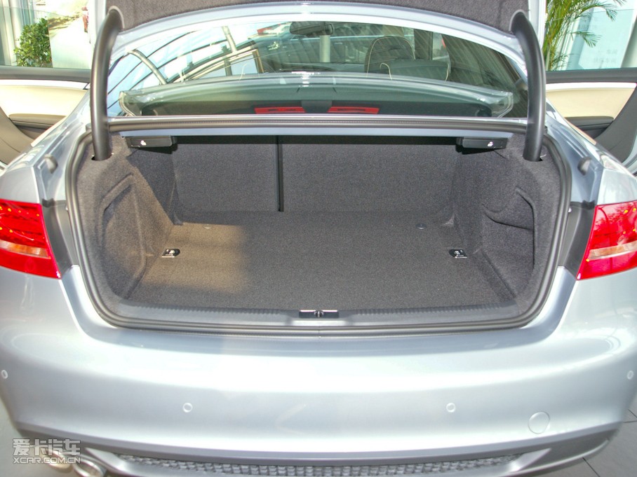 2010WA5 Coupe 2.0T Coupe Lа