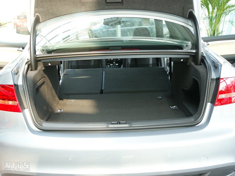 2010WA5 Coupe 2.0T Coupe Lа