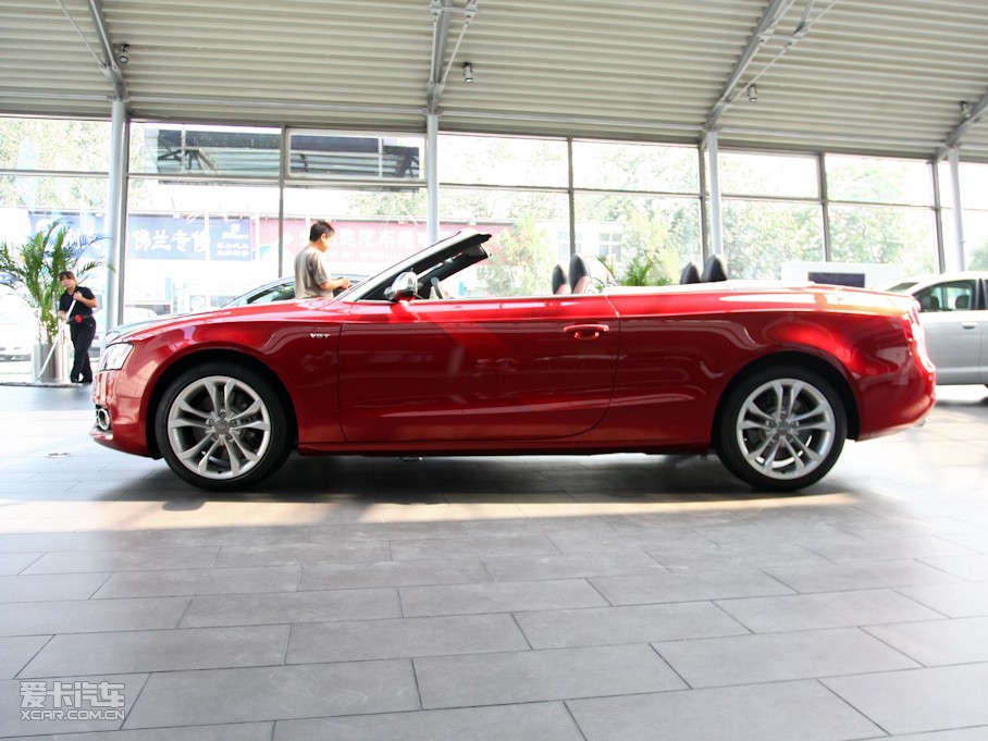 2010WS5 Cabriolet 3.0T Cabriolet