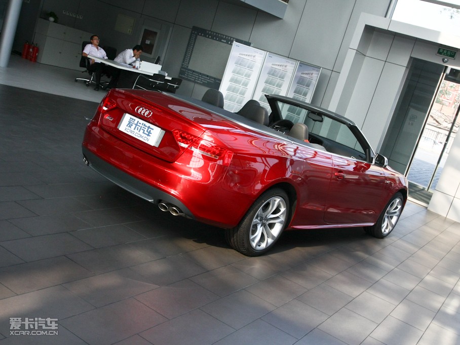 2010?yun)WS5 Cabriolet 3.0T Cabriolet
