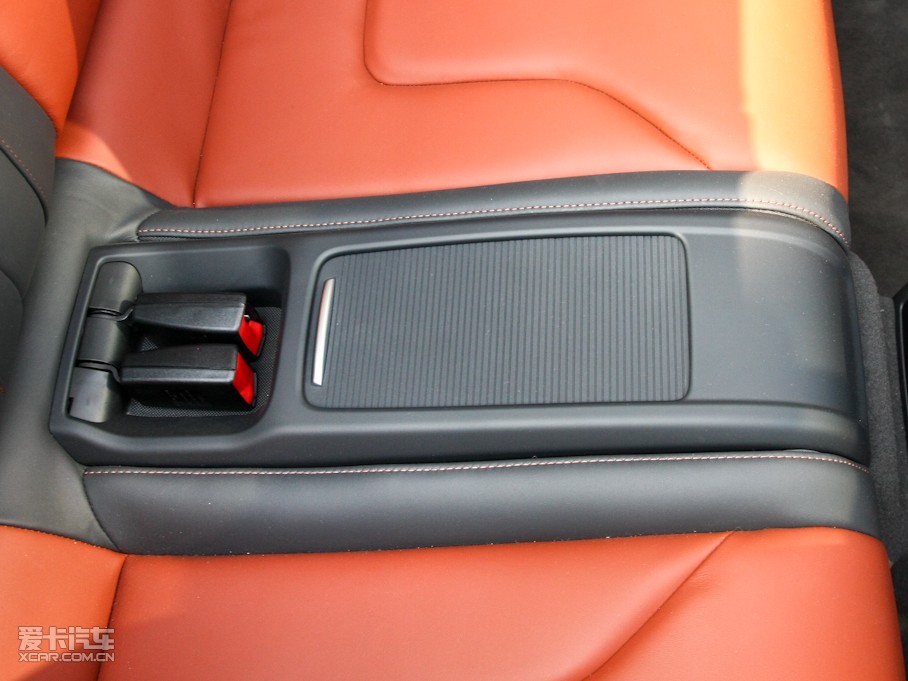 2010WS5 Cabriolet 3.0T Cabriolet