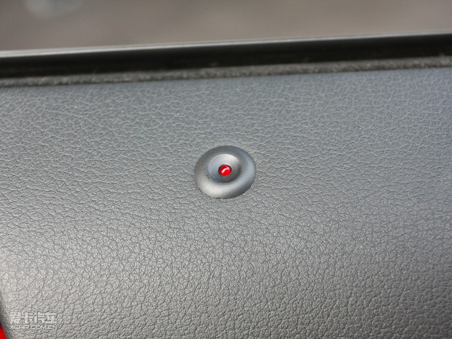 2010��?yu��n)W��S5 Cabriolet 3.0T Cabriolet