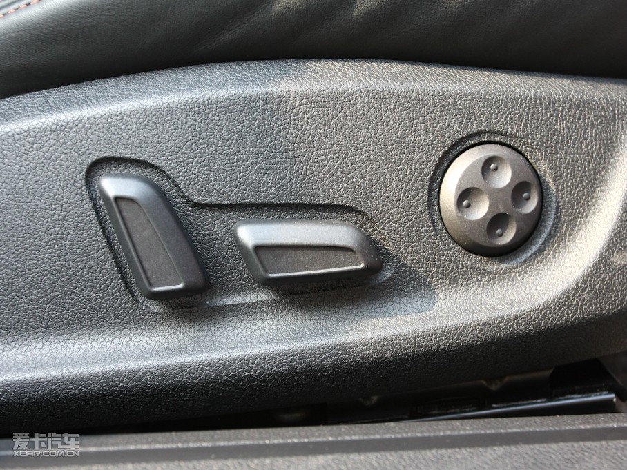 2010?yun)WS5 Cabriolet 3.0T Cabriolet