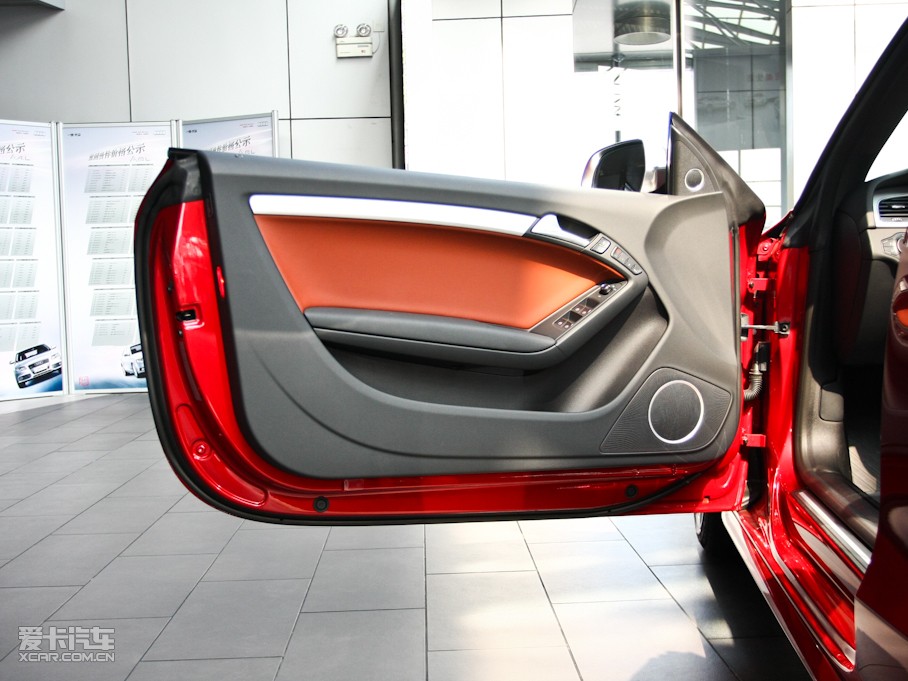 2010��W��S5 Cabriolet 3.0T Cabriolet