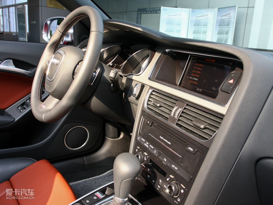 2010WS5 Cabriolet 3.0T Cabriolet