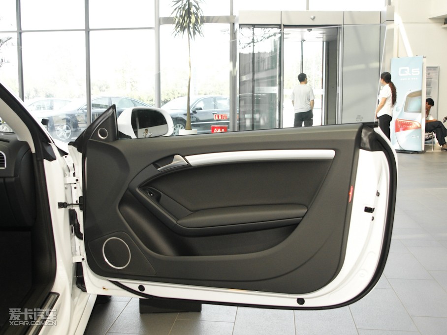 2010WA5 Coupe 3.2 Coupe quattro