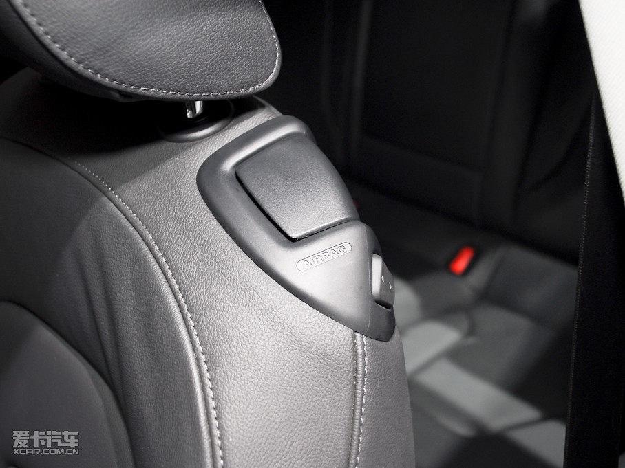 2010��?yu��n)W��A5 Coupe 2.0T Coupe