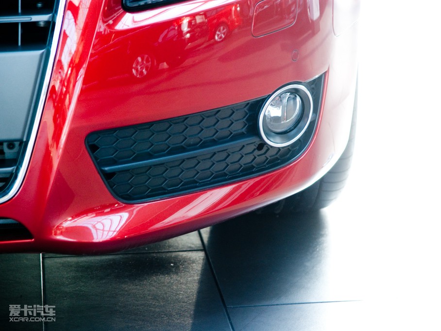 2010?yun)WA5 2.0TFSI Sportback g(sh)