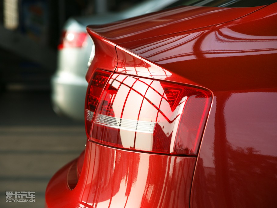 2010��W��A5 2.0TFSI Sportback ���g��