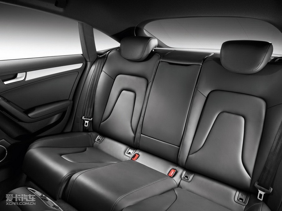 2010WA5 2.0TFSI Sportback A