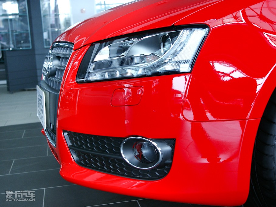 2010?yun)WA5 2.0TFSI Sportback m