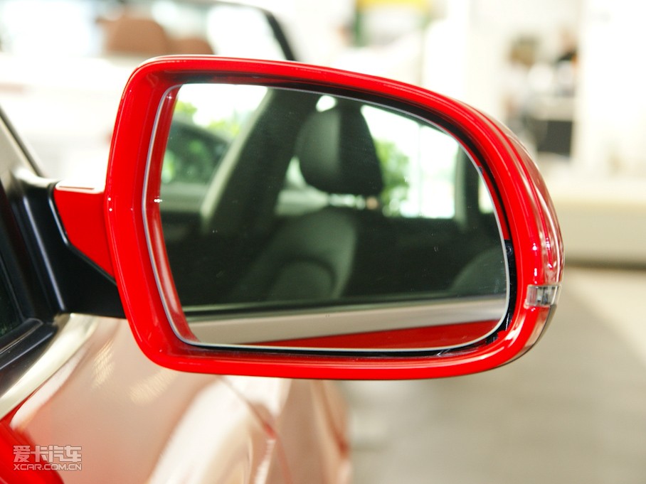 2010?yun)WA5 2.0TFSI Sportback m