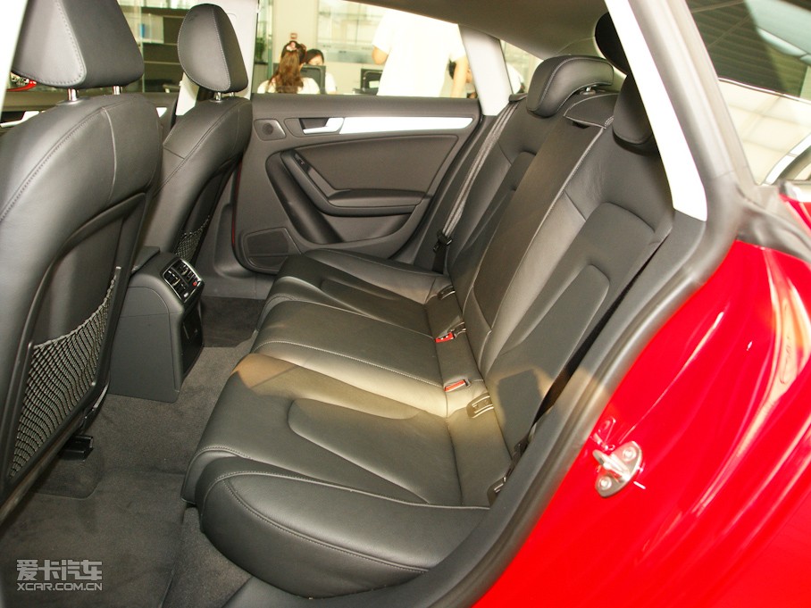 2010?yun)WA5 2.0TFSI Sportback m