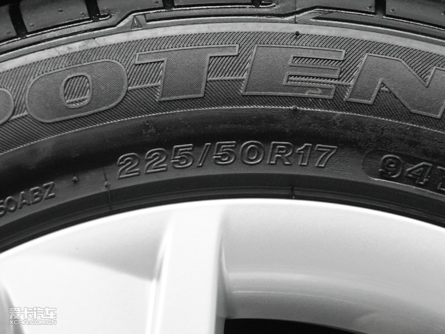 2010?yun)WA5 2.0TFSI Sportback m