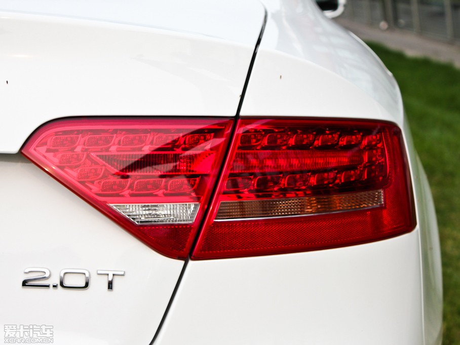 2010?yun)WA5 Coupe 2.0T Coupe