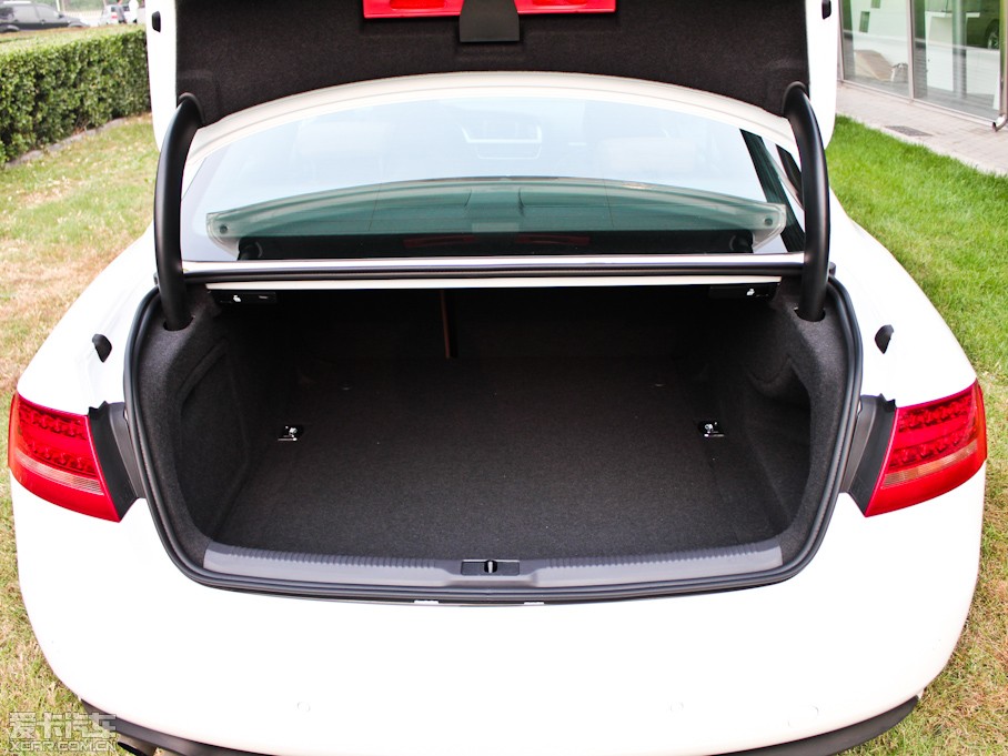 2010?yun)WA5 Coupe 2.0T Coupe