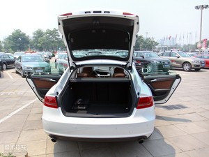 20102.0TFSI Sportback A w^