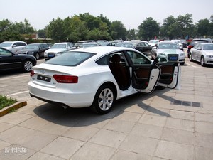 20102.0TFSI Sportback A w^