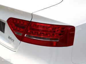 20102.0TFSI Sportback A ^