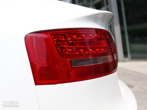 20102.0TFSI Sportback A ^