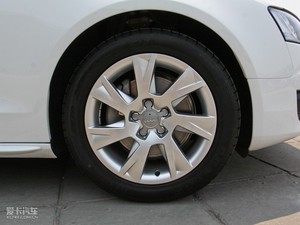 2010款2.0TFSI Sportback 豪华型 轮圈