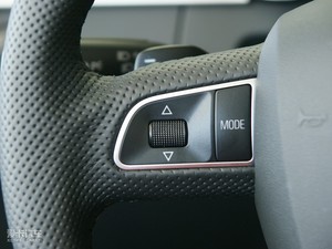 2010��2.0TFSI Cabriolet �п؅^(q��)