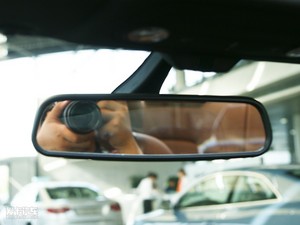 2010��2.0TFSI Cabriolet ���g����