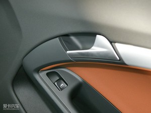 2010��2.0TFSI Cabriolet ���g����