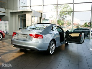 20102.0T Coupe Lа w^