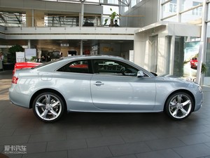 20102.0T Coupe Lа w^