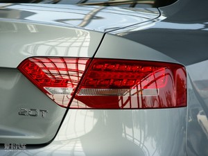 20102.0T Coupe Lа ^